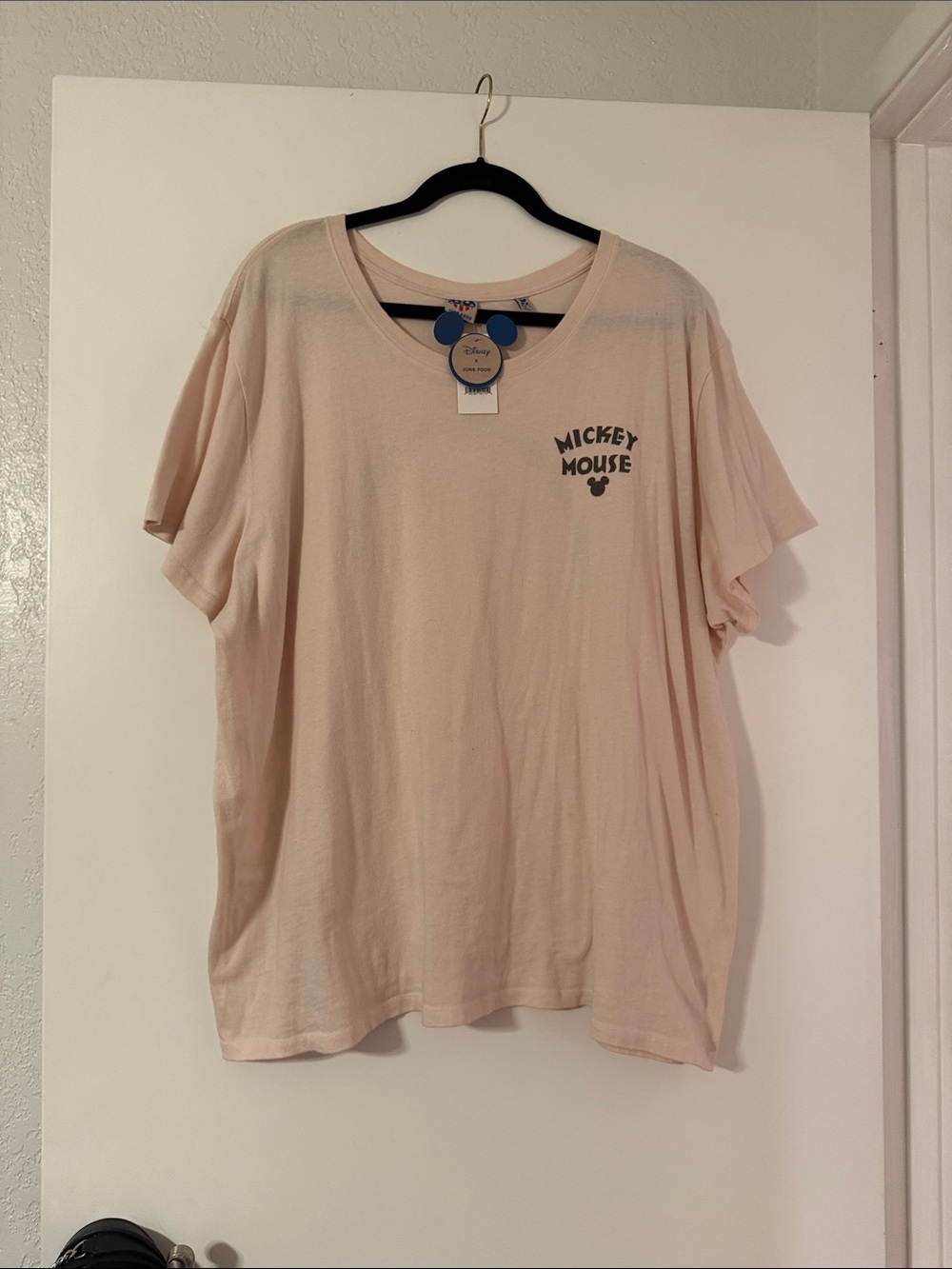 Disney NWT Junk Food Mickey Mouse Very Pale Pink Chest Logo Tee Size 3X